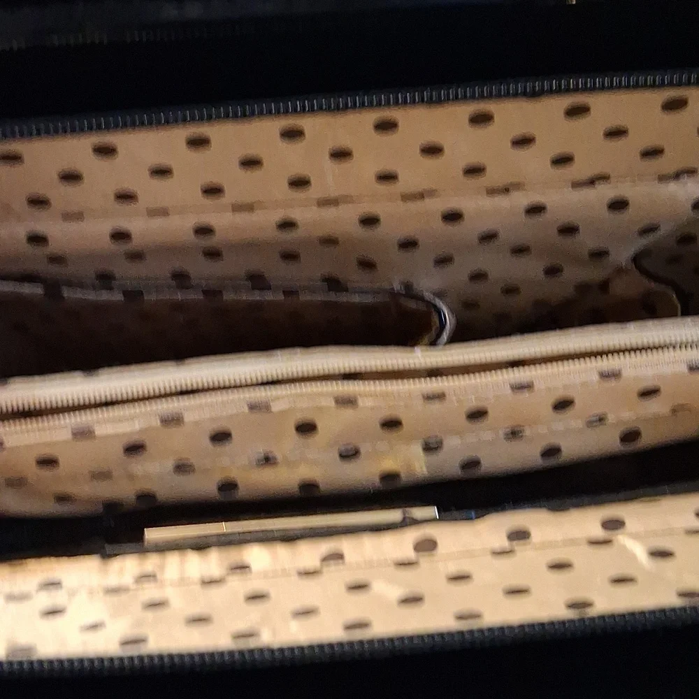 Julia & Michael EUC Patent Handbag - Picture 11 of 16